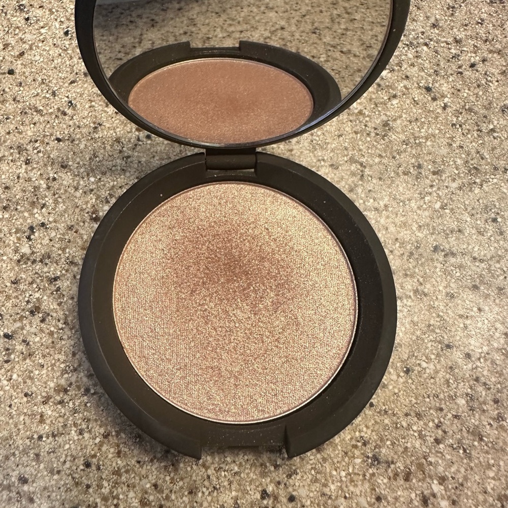 Becca Shimmering Skin Perfector Pressed Highlighter - Opal